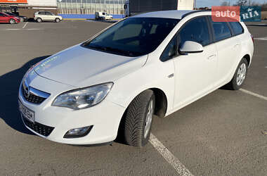 Универсал Opel Astra 2011 в 