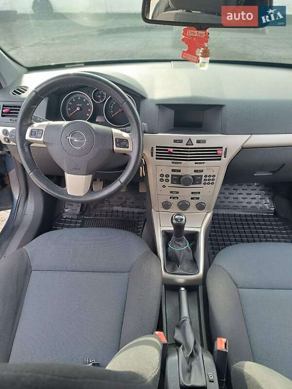 Універсал Opel Astra 2008 в Києві