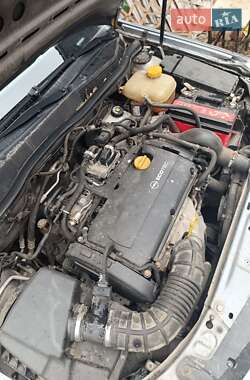 Универсал Opel Astra 2009 в 