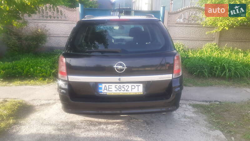 Універсал Opel Astra 2007 в Дніпрі