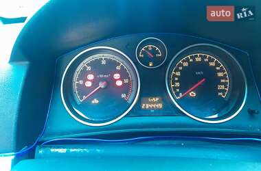 Хетчбек Opel Astra 2009 в 