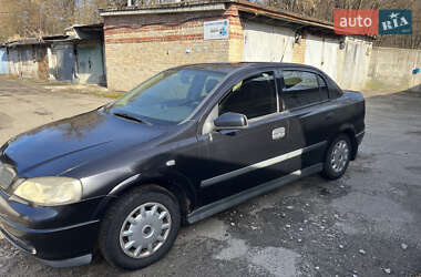 Седан Opel Astra 2003 в Киеве