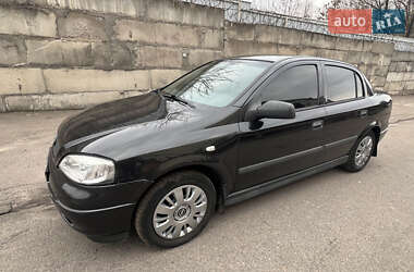 Седан Opel Astra 2007 в 