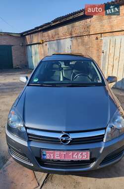 Хэтчбек Opel Astra 2006 в 