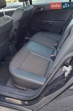 Универсал Opel Astra 2009 в 