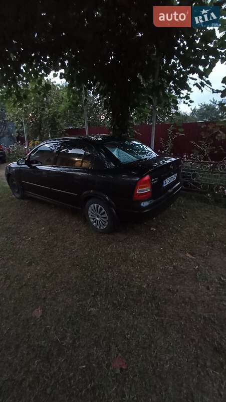 Седан Opel Astra 2008 в 