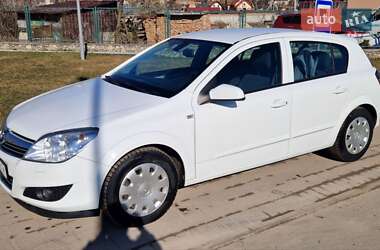 Хэтчбек Opel Astra 2009 в 