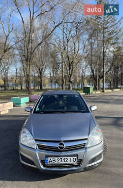 Хэтчбек Opel Astra 2008 в 