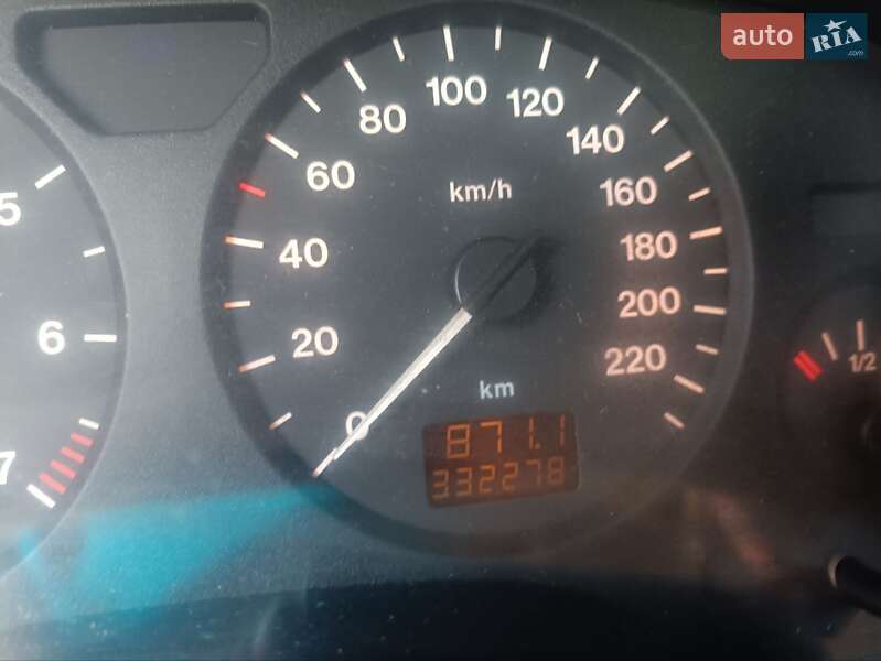 Седан Opel Astra 2000 в Одесі