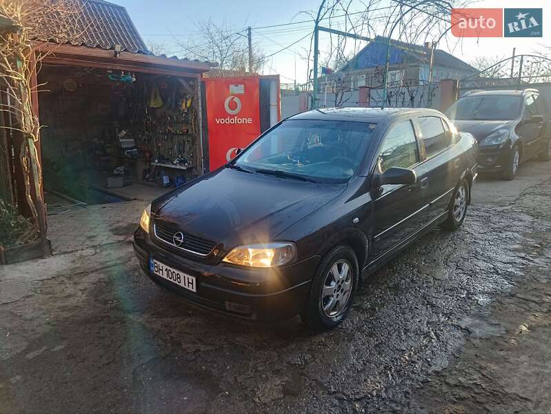 Седан Opel Astra 2000 в Одесі
