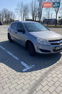 Хэтчбек Opel Astra 2007 в 