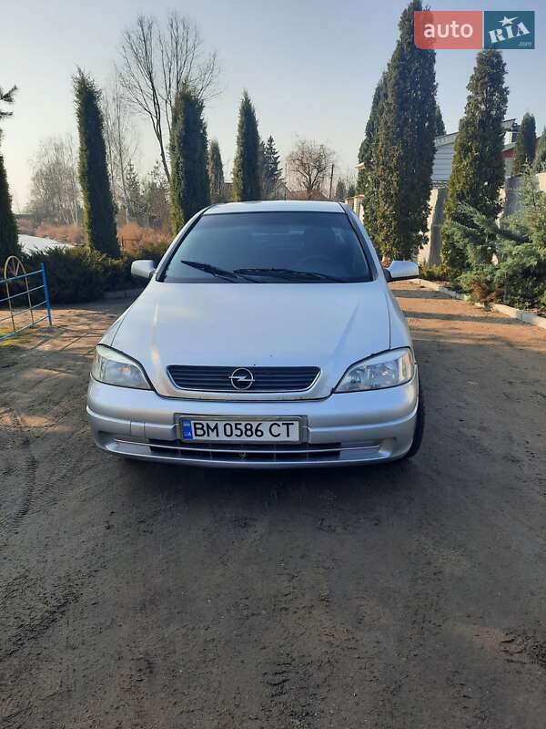 Седан Opel Astra 2005 в Сумах