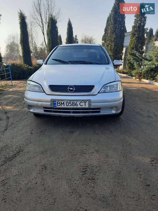 Седан Opel Astra 2005 в Сумах