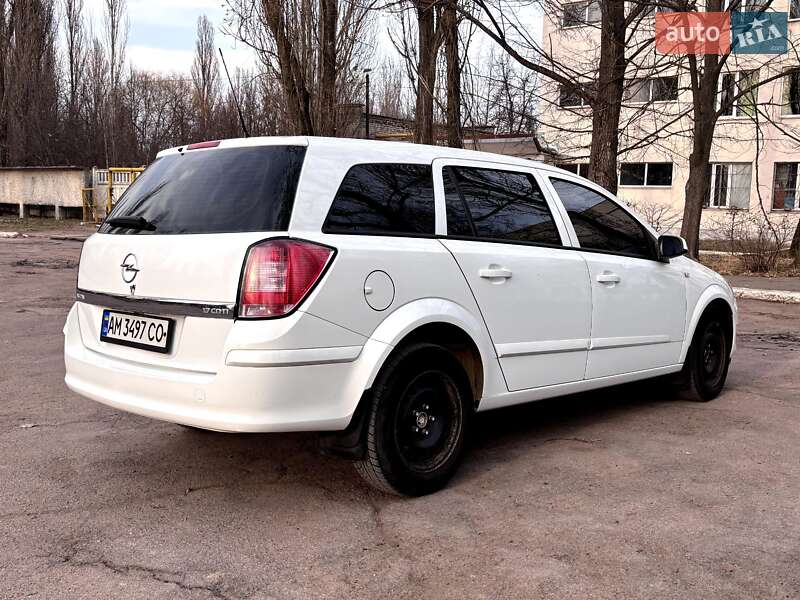 Універсал Opel Astra 2008 в Коростені