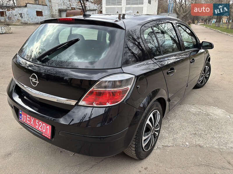 Хетчбек Opel Astra 2007 в Кропивницькому