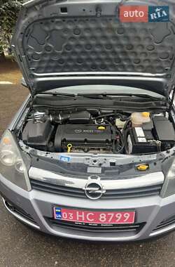 Универсал Opel Astra 2006 в 