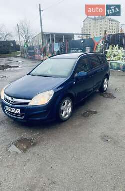 Универсал Opel Astra 2007 в 