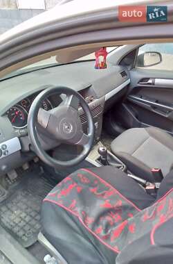 Універсал Opel Astra 2005 в 