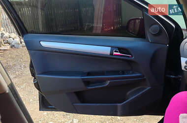 Универсал Opel Astra 2005 в 
