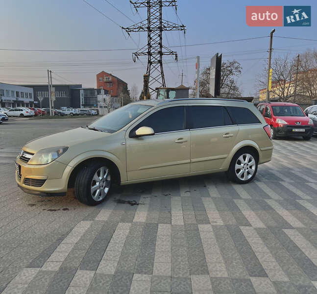 Универсал Opel Astra 2004 в Львове