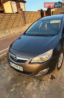 Універсал Opel Astra 2011 в 