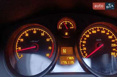 Хэтчбек Opel Astra 2009 в 