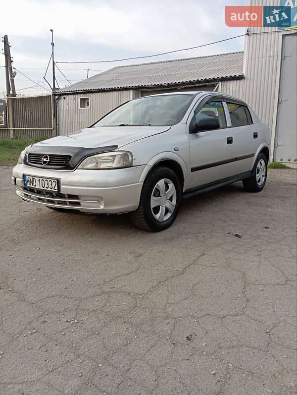 Opel Astra 2000