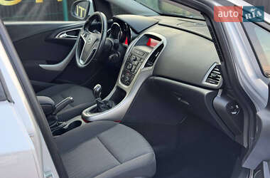 Универсал Opel Astra 2010 в 