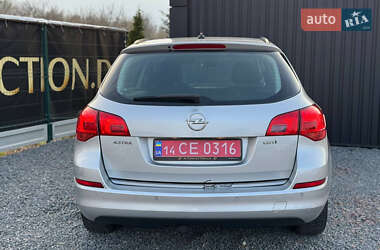Универсал Opel Astra 2010 в 
