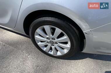 Универсал Opel Astra 2015 в 