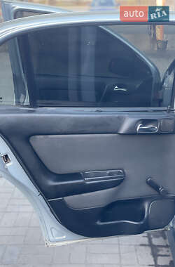 Седан Opel Astra 2005 в 