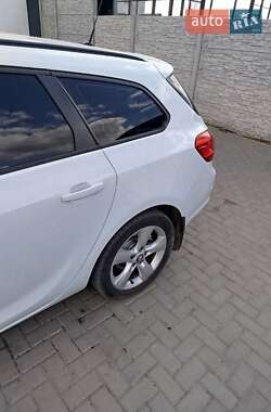 Універсал Opel Astra 2011 в 