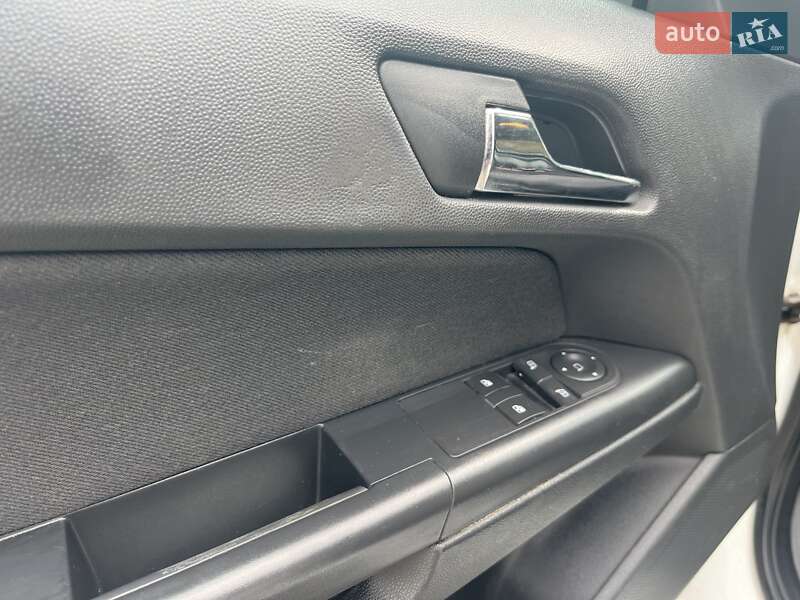 Універсал Opel Astra 2012 в Бродах