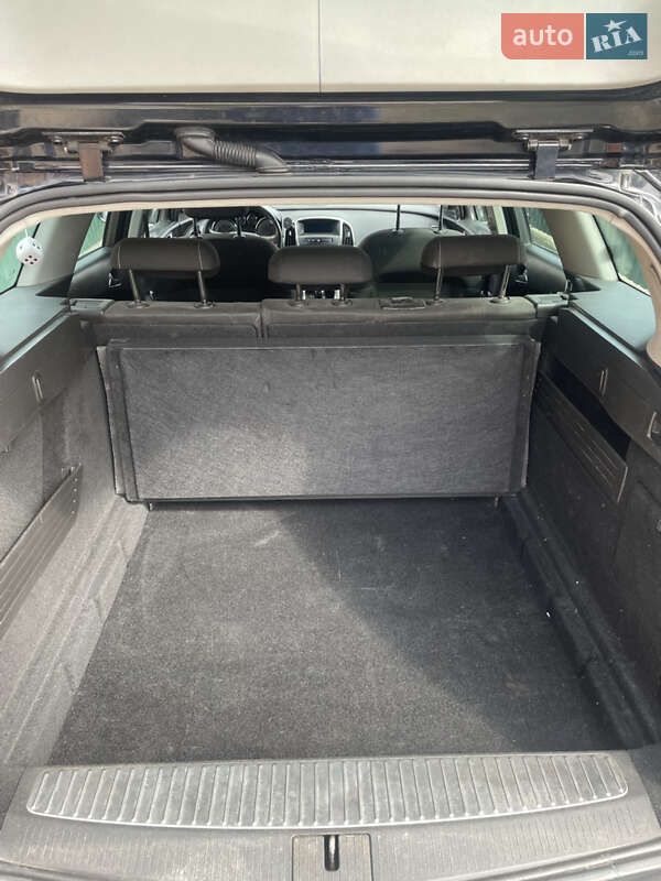 Универсал Opel Astra 2011 в Бердичеве