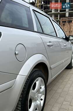 Универсал Opel Astra 2007 в 