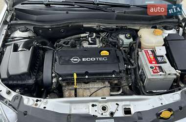 Универсал Opel Astra 2007 в 