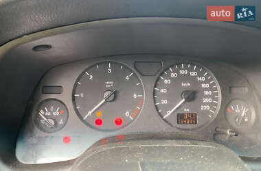 Хетчбек Opel Astra 2000 в 