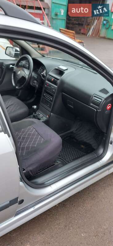 Универсал Opel Astra 2004 в Лубнах