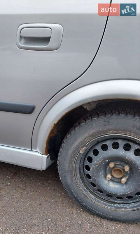 Универсал Opel Astra 2004 в Лубнах