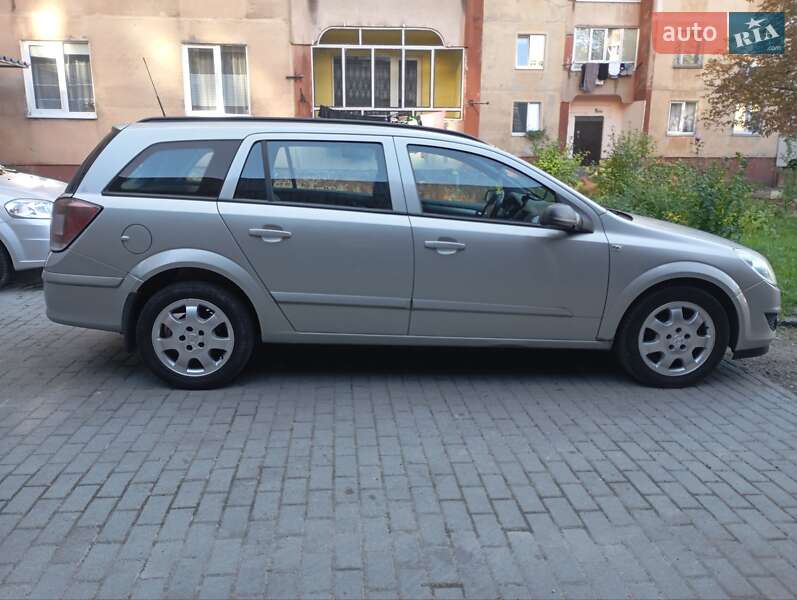 Универсал Opel Astra 2007 в Львове