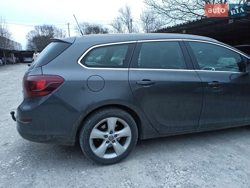 Универсал Opel Astra 2011 в Каменец-Подольском фото 11 Универсал Opel Astra 2011 в Каменец-Подольском