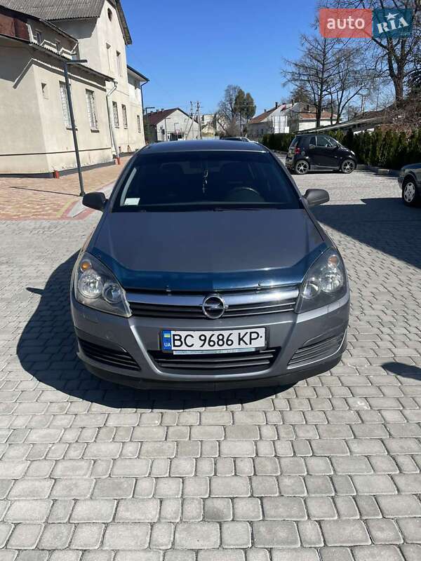 Хэтчбек Opel Astra 2006 в Львове