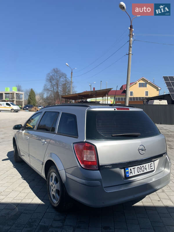 Универсал Opel Astra 2008 в Ивано-Франковске