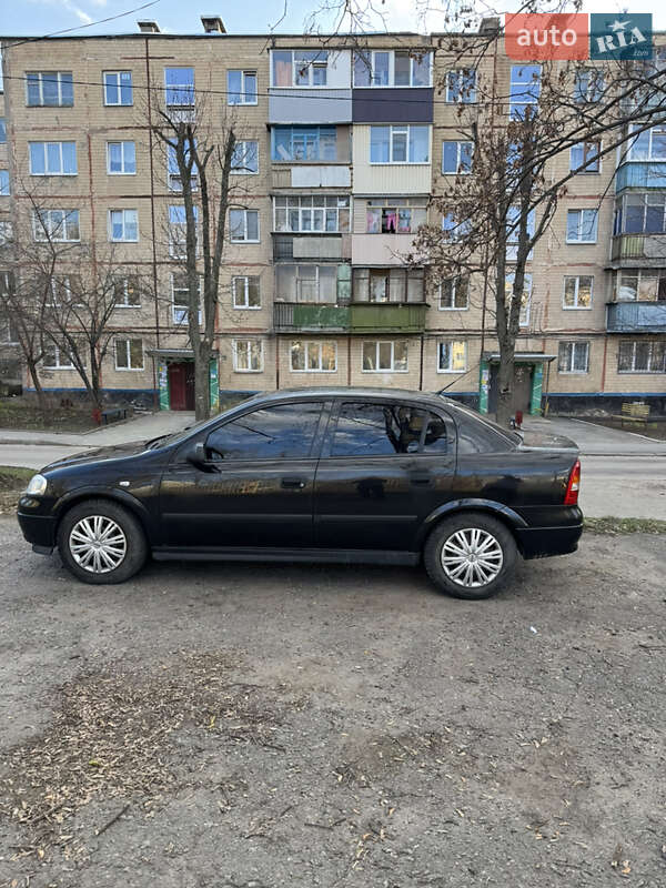 Седан Opel Astra 2006 в Харкові
