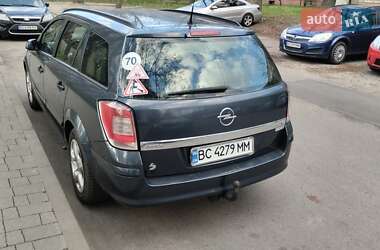 Универсал Opel Astra 2007 в 