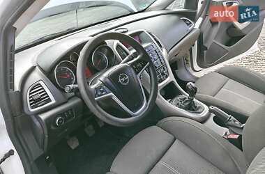 Універсал Opel Astra 2012 в 