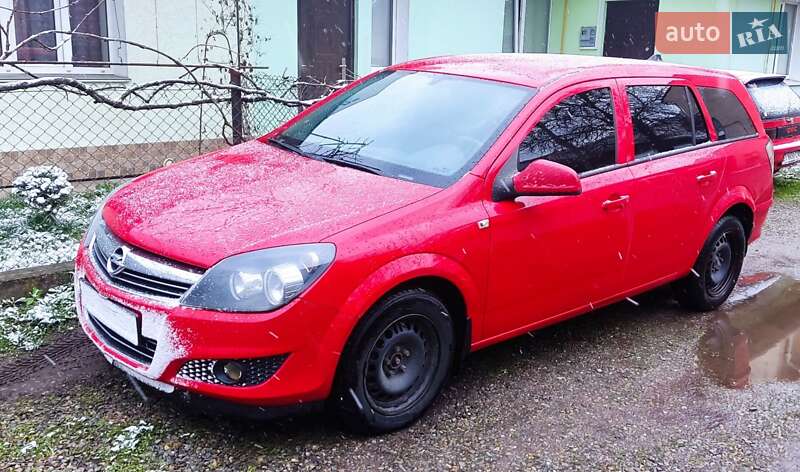 Универсал Opel Astra 2011 в Ивано-Франковске фото 2 Универсал Opel Astra 2011 в Ивано-Франковске