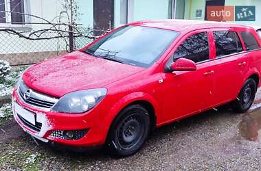 Универсал Opel Astra 2011 в 