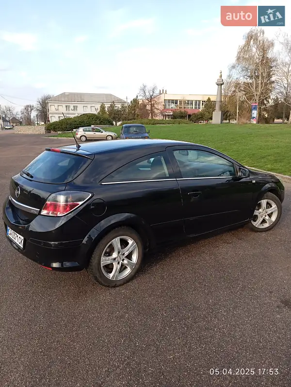 Хэтчбек Opel Astra 2009 в 