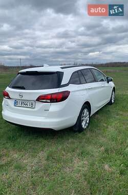 Универсал Opel Astra 2018 в 